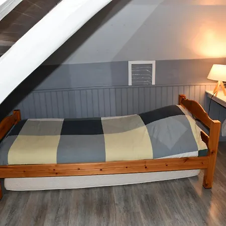 Aeroport A 500 Metres, Tillé