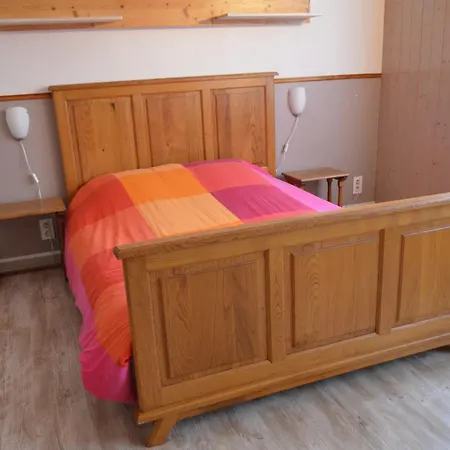 Aeroport A 500 Metres, *