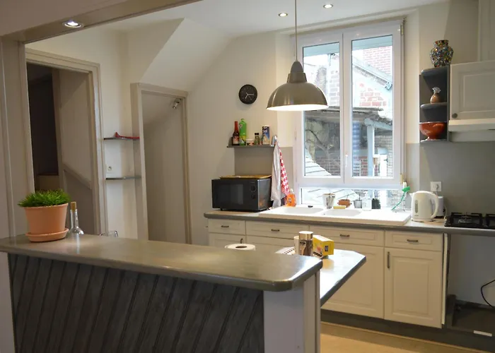 Vendégház Aeroport A 500 Metres,